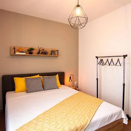 Appartement With Private Parking 2