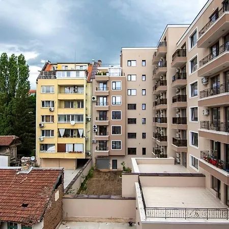 With Private Parking 2 Appartement *